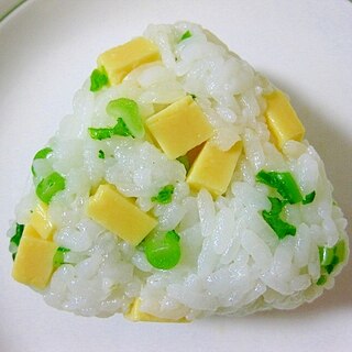 青森県　大根菜とチーズのおにぎり
